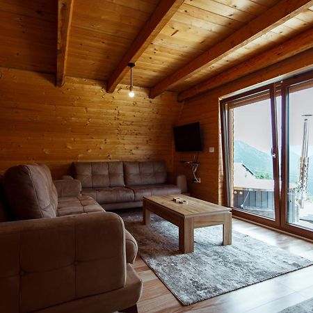Villa Route Rugove Pejë Esterno foto