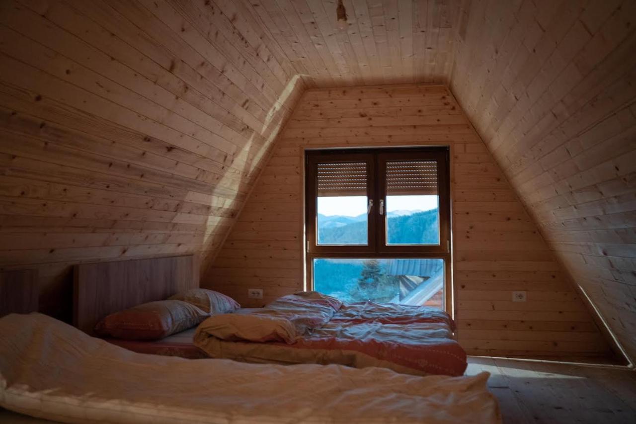 Villa Route Rugove Pejë Esterno foto