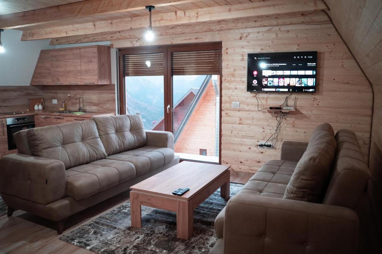 Villa Route Rugove Pejë Esterno foto