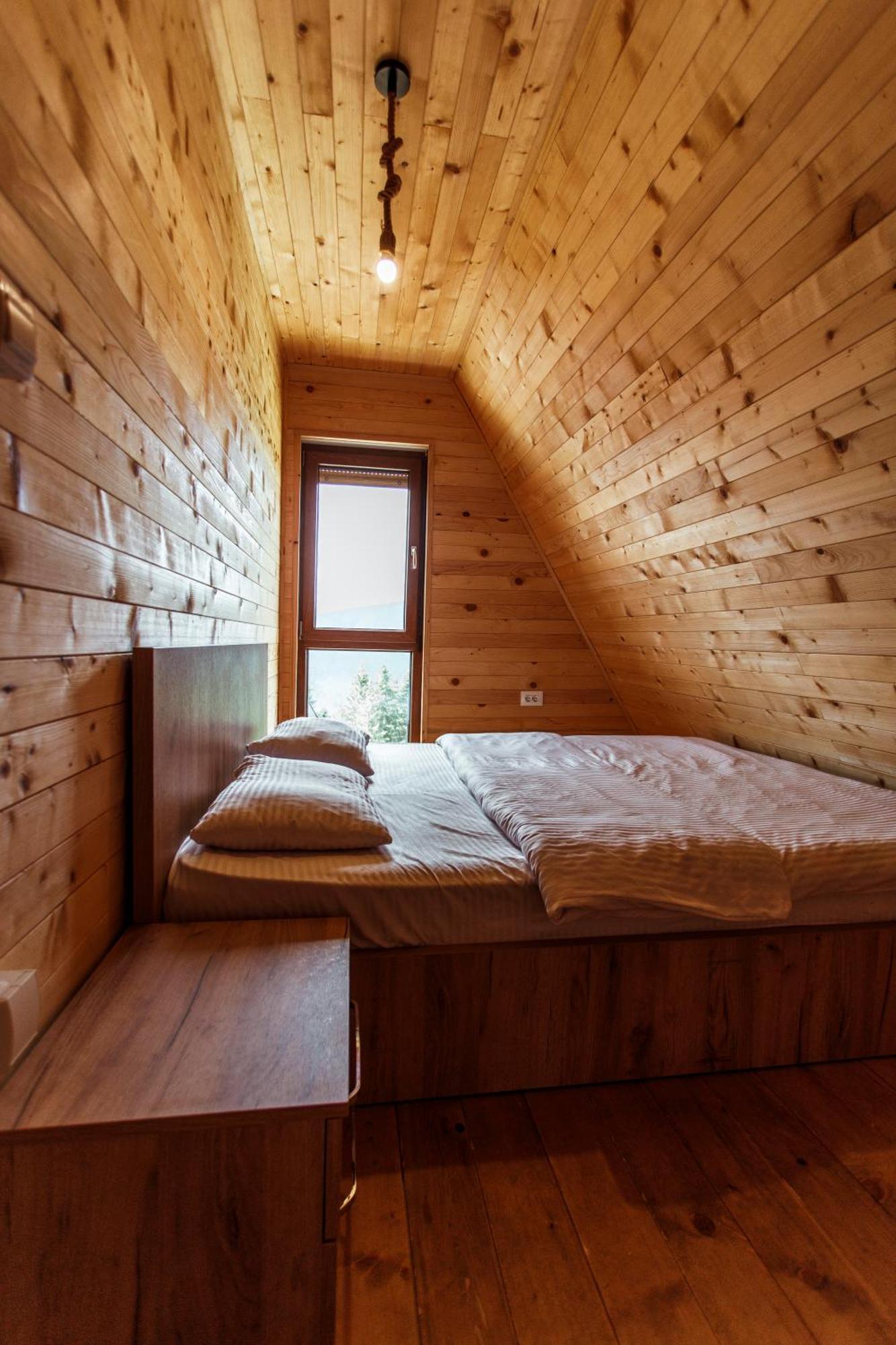 Villa Route Rugove Pejë Esterno foto