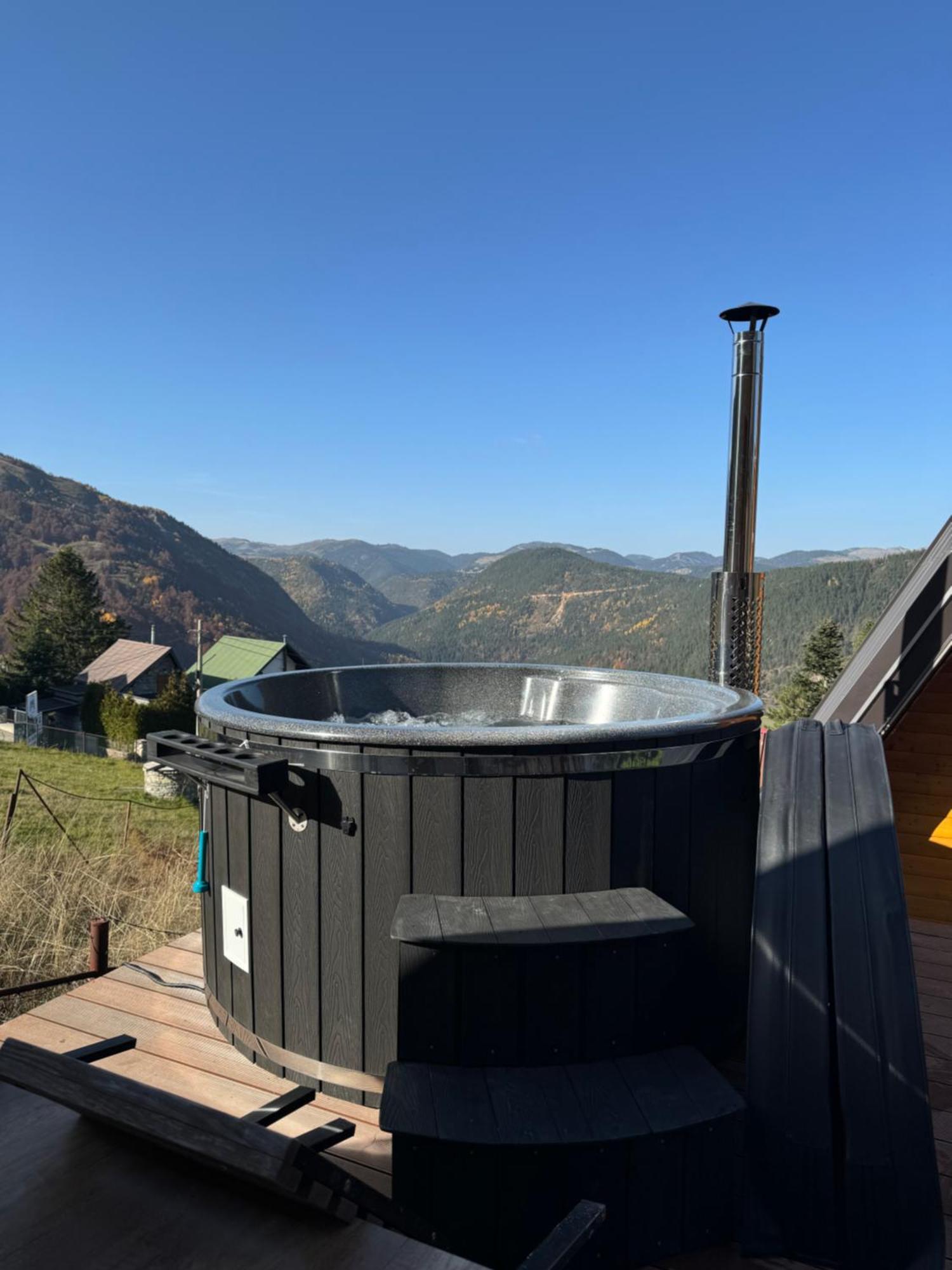 Villa Route Rugove Pejë Esterno foto